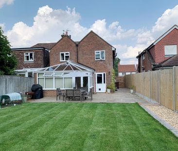 3 bedroom semi-detached house to rent - Photo 1