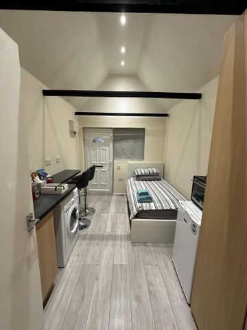 Studio to rent - Photo 4