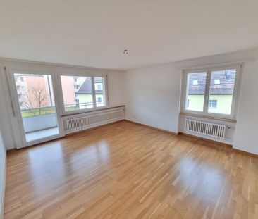 Offer a spacious and comfortable space in a quiet location - Foto 1