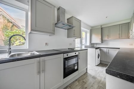 Postern Green, Enfield - Photo 5