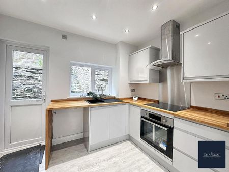 3 bedroom terraced house to rent - Photo 5