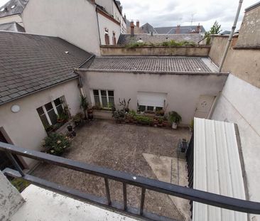 Location Appartement 1 pièce 27m² ORLEANS 45000 - Photo 4