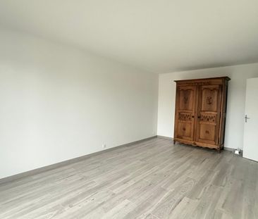 Location Appartement 3 pièces 68m² - Photo 3