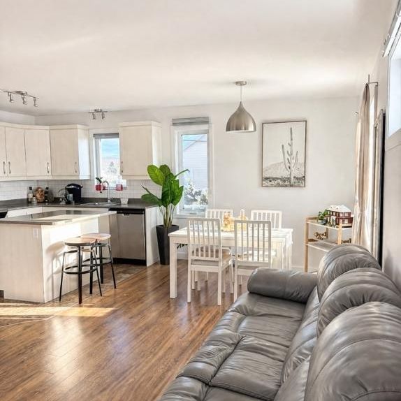 4 1/2 style condo sur 2 étage - rare - Photo 1