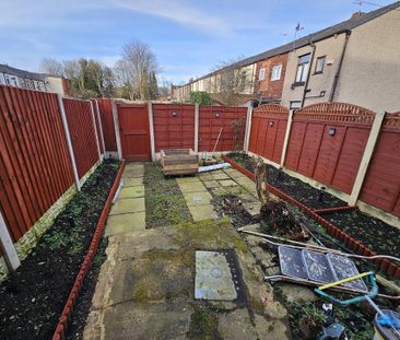 2 bedroom terraced house to rent - Photo 6