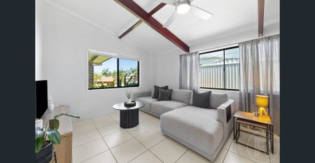 Charming 3 Bedroom Home in Mooloolaba - Photo 3
