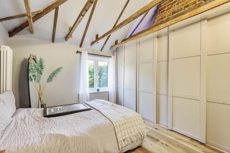 3 bedroom semi-detached house to rent - Photo 4