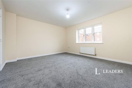 3 bedroom semi-detached house to rent - Photo 3