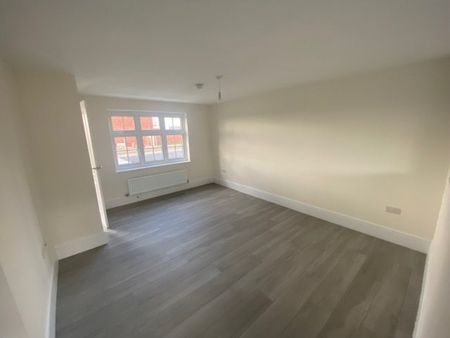 Owler Place, Ledsham Village, CH66 - Photo 2