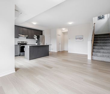 For Lease - 490 Beresford Path Unit# 1, Oshawa, Ontario - Photo 6