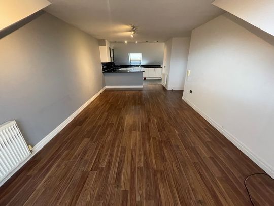 Melrose Court, Kearsley, Bolton - Photo 1