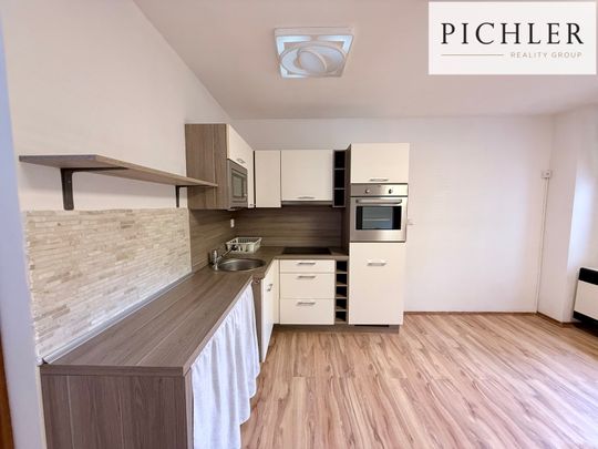 Pronájem bytu 1+kk a garsoniéry 37 m², Karafiátová, Plzeň - Photo 1