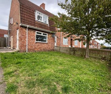 2 bedroom semi-detached house to rent - Photo 5