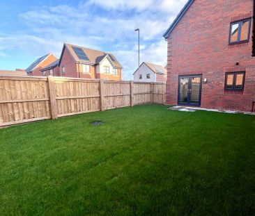 3 bedroom detached house to rent - Photo 4