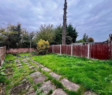 3 Bed Detached House, Melton Road, LE4 - Photo 2
