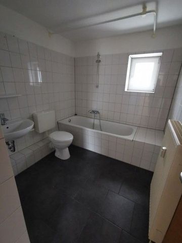 Zuhause fühlen: günstig geschnittene 2-Zi.-Whg. - Foto 5