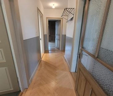 Appartement lumineux de 4 pièces avec balcon et vue sur la rivière - Photo 2