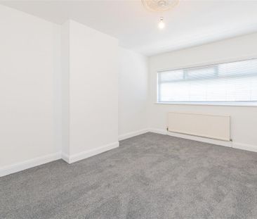 3 bed House - Detached To Let - Photo 6