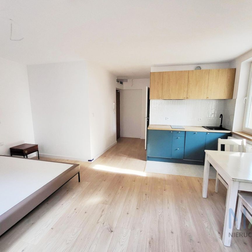 nowa i cicha kawalerka w oficynie Kalwaryjska - Photo 1