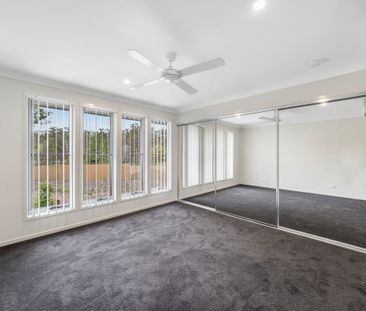 Modern Townhouse for Rent - Photo 4