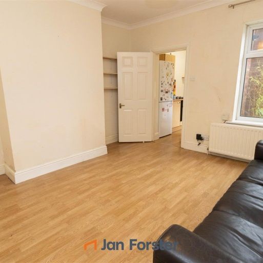 2 Bedroom Flat - Ground Floor - Photo 1