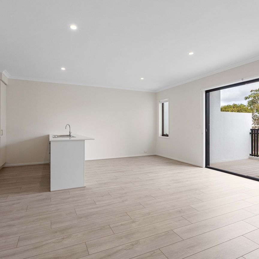 534 Brookfield Boulevard, Mickleham VIC 3064 - Townhouse For Rent | Domain - Photo 1