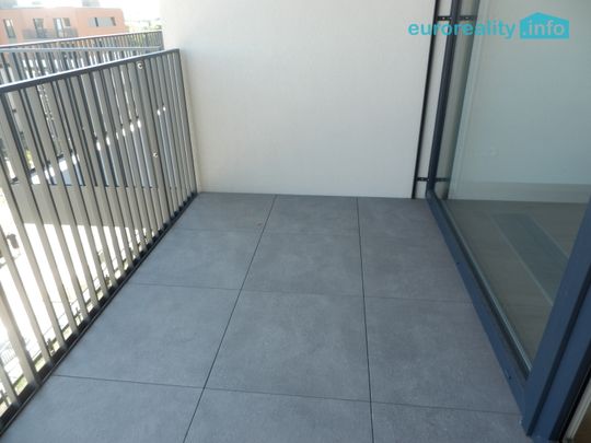 Pronájem bytu 1+kk a garsoniéry 30 m² - Photo 1