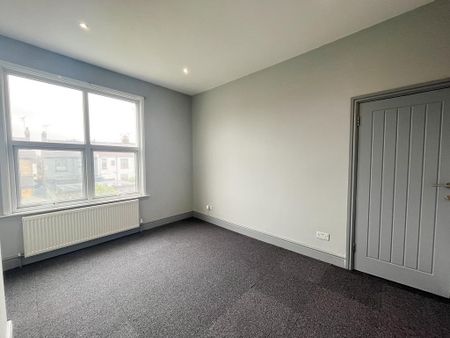 1 bedroom house of multiple occupation to rent - Photo 2