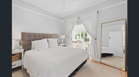 Luxury Queenslander Living in the Heart of Paddington - Photo 4