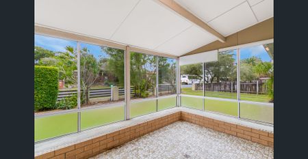 Pet Friendly Single Level Family Home - Photo 5