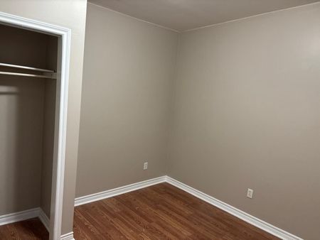 For Lease - 730 Simcoe Street Unit# 5, Oshawa, Ontario - Photo 3