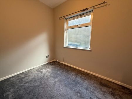 2, 54 Brookhill Avenue, Belfast, BT14 6BS - Photo 2