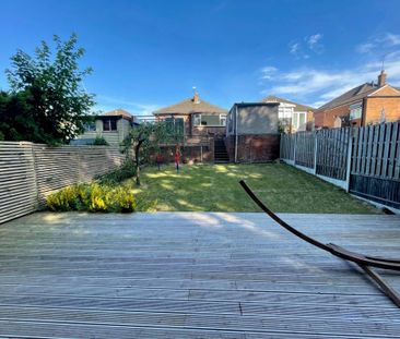 3 bedroom detached bungalow to rent - Photo 1