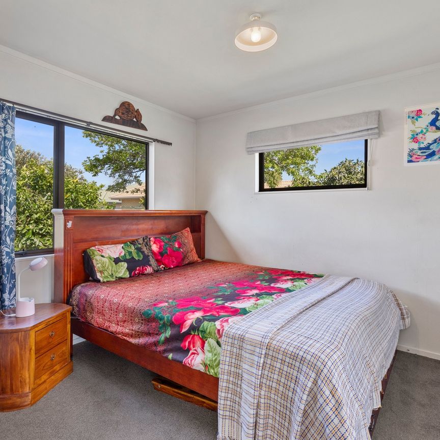 One Bedroom in Papamoa - Papamoa - Photo 1