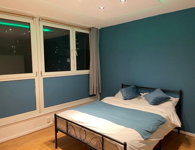 3 Bed Flat, Fowler Close, SW11 - Photo 1