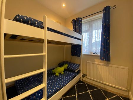 3 bedroom semi-detached house to rent - Photo 3