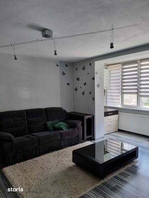 Inchiriez apartament zona Cedonia - Photo 1