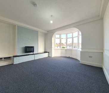 Whitegate Drive, Blackpool - Photo 3