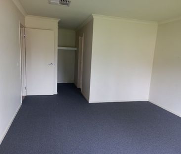 THREE BEDROOM HOME - Photo 4