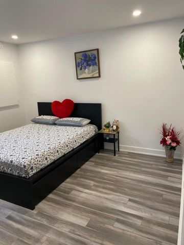 3680 Rue Paquette, Longueuil (Saint-Hubert), QC J3Y - Photo 5