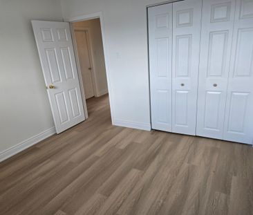 For Lease - 13 Faulkner Crescent, Toronto, Ontario - Photo 2