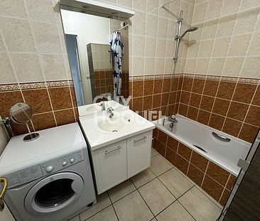 DECINES CHARPIEU : appartement T2 meublé 53 m²) à louer - Photo 1