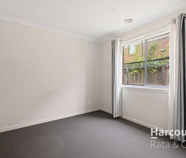 Modern Family Home in Greenvale - Photo 3