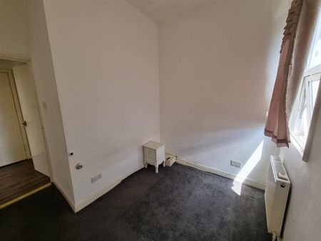 Kidderminster Road, Croydon - Photo 2