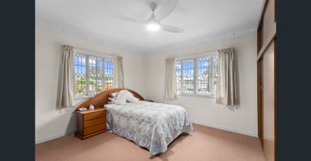 Charming Home With Rumpus Room - Photo 4