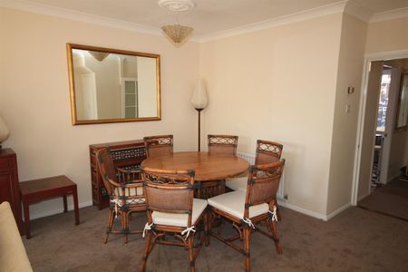 KentRoper Road, CT2 7RS, Canterbury - Photo 5