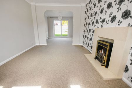 Brimsham Park, South Gloucestershire, Yate, BS37 7HU - Photo 4