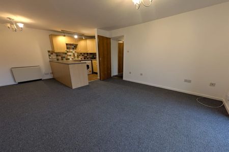 Alderney Street, Lenton, NG7 1HD - Photo 2