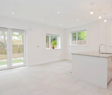6 Chlorine Gardens, Belfast BT9 5DJ - Photo 4