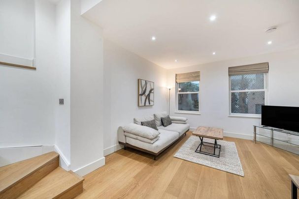 3 bedroom maisonette to rent - Photo 1